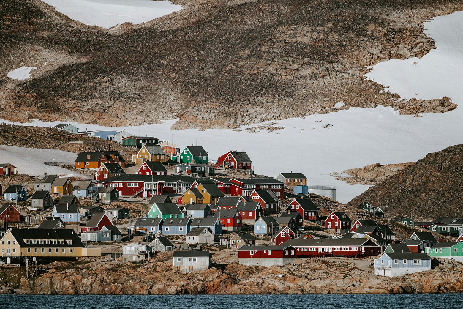 Ittoqqortoormiit-town-scape-greenland